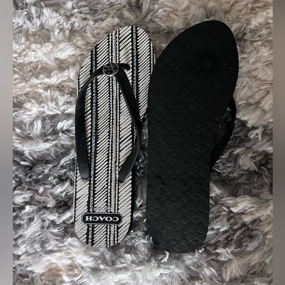 🖤Coach Flip-Flops🖤 - Picture 2 of 10
